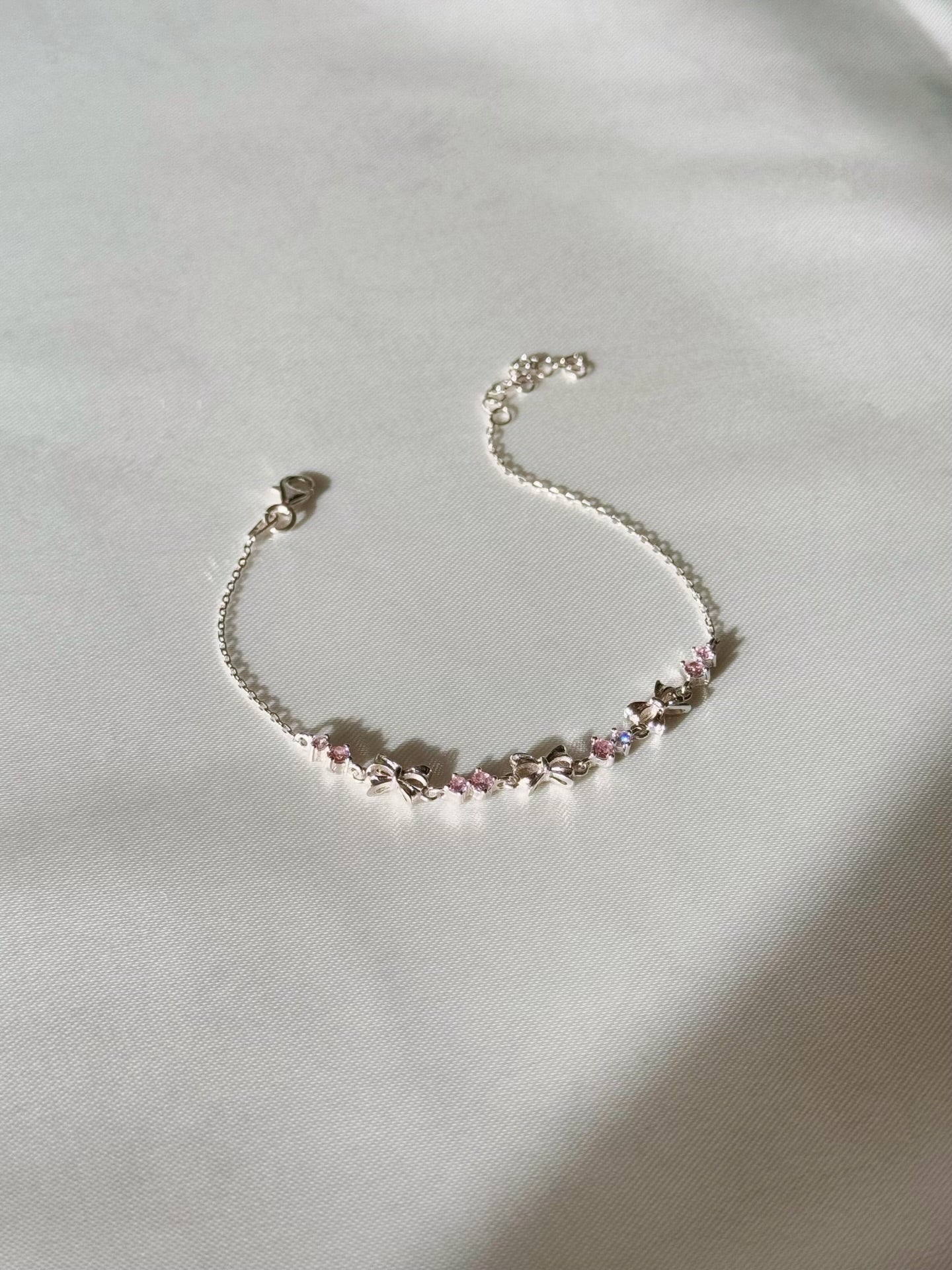 925 Sterling Silver Repeating Ribbon Bracelet