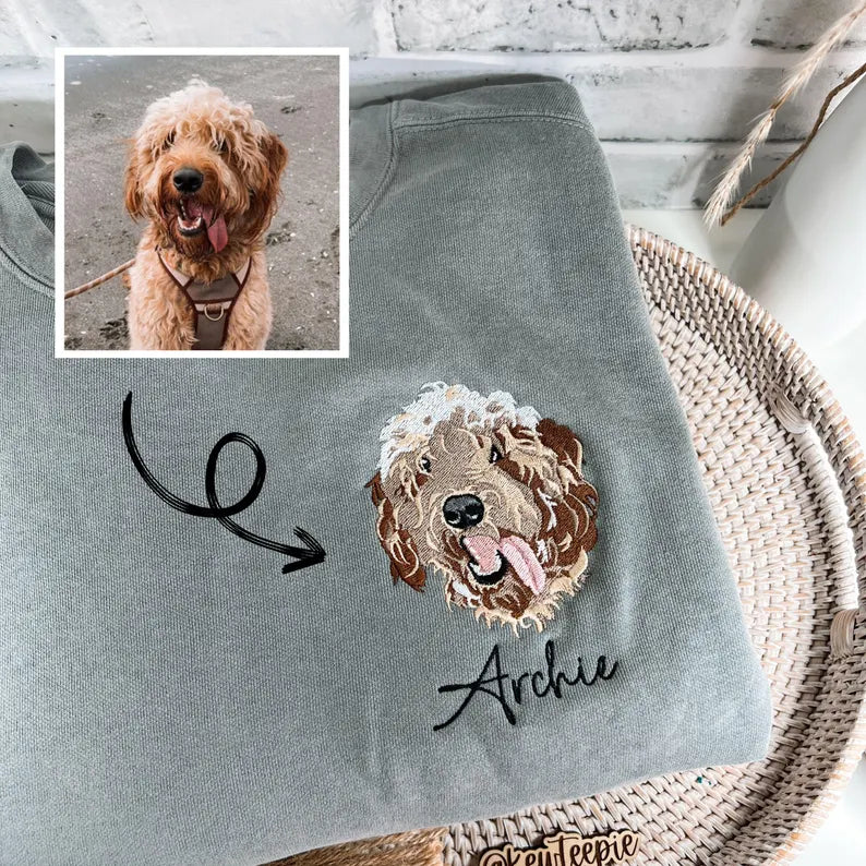 🐶🐱🐎 Full Color Pet Portrait Embroidered Sweatshirt – Custom Dog, Cat & Horse Face with Name/Date