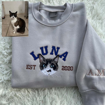 Custom Pet Name Embroidered Sweatshirt – Minimalist Pet Gift
