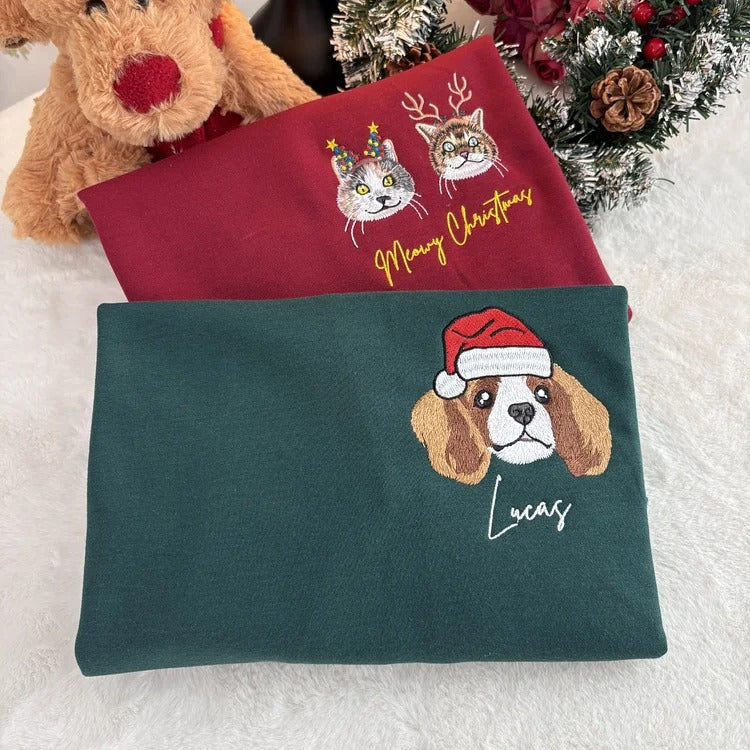 Custom Christmas Pet Sweatshirt Jumper – Dog or Cat Face Embroidered Sweatshirt